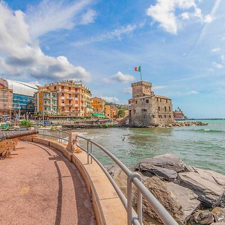 Amazing Apartment In Rapallo With Kitchen Екстериор снимка