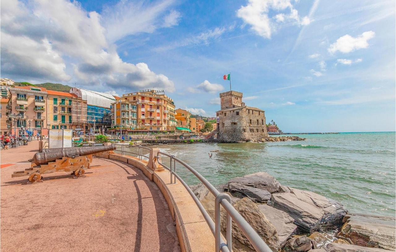 Amazing Apartment In Rapallo With Kitchen Екстериор снимка