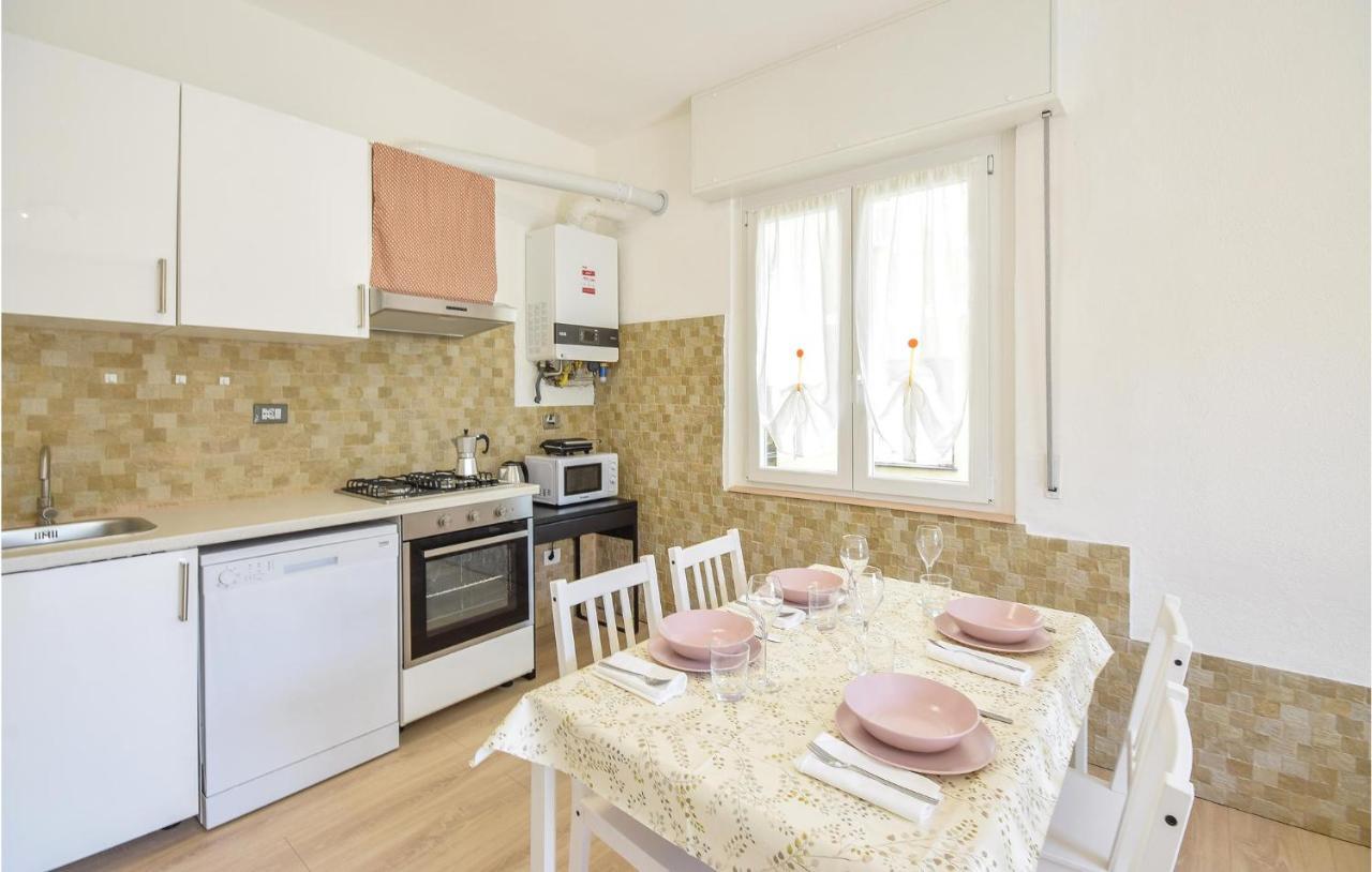 Amazing Apartment In Rapallo With Kitchen Екстериор снимка